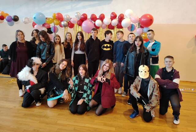 630881055_1313834414111192_8231168874169140509_n_1